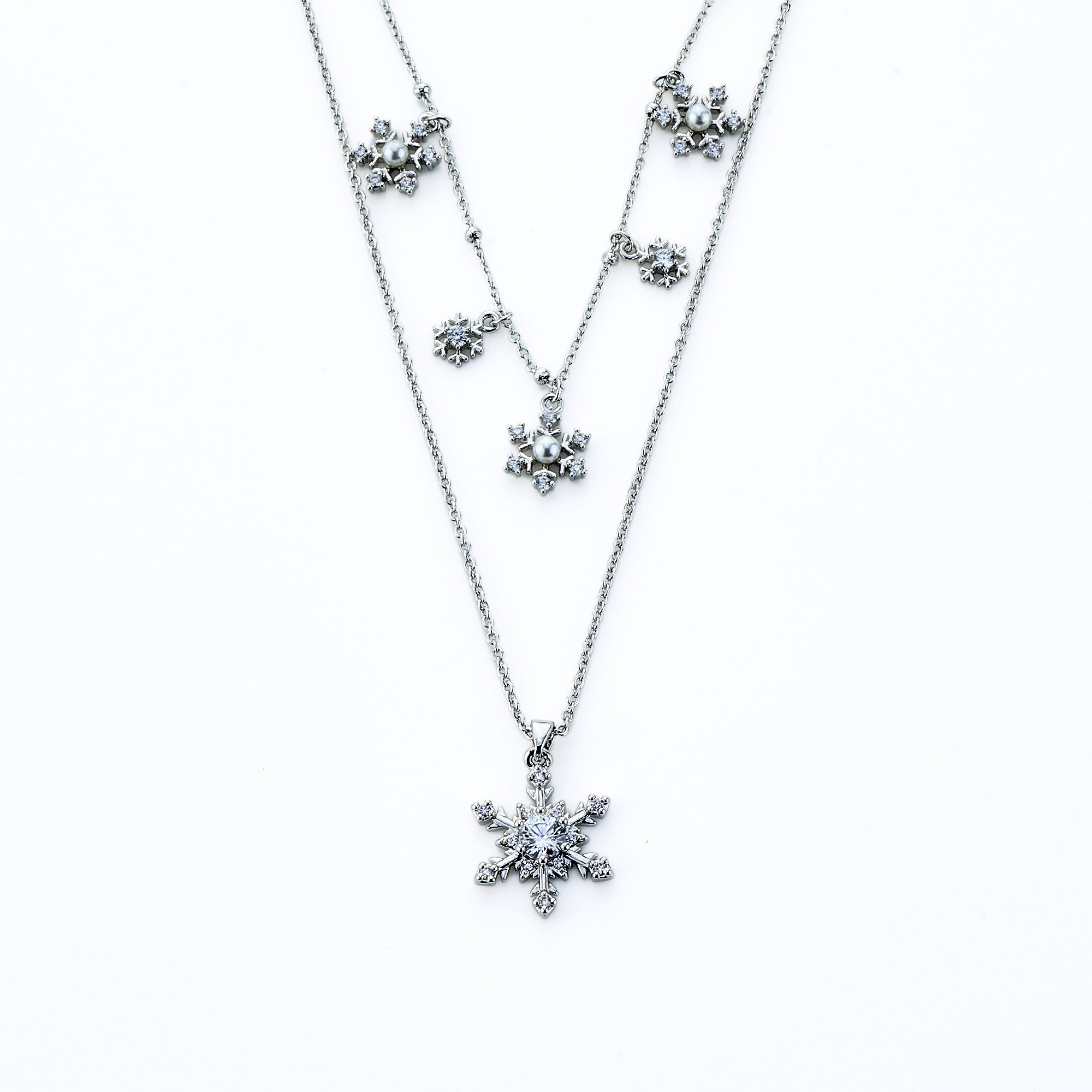 Épanoui White Snowflake Layer Necklace