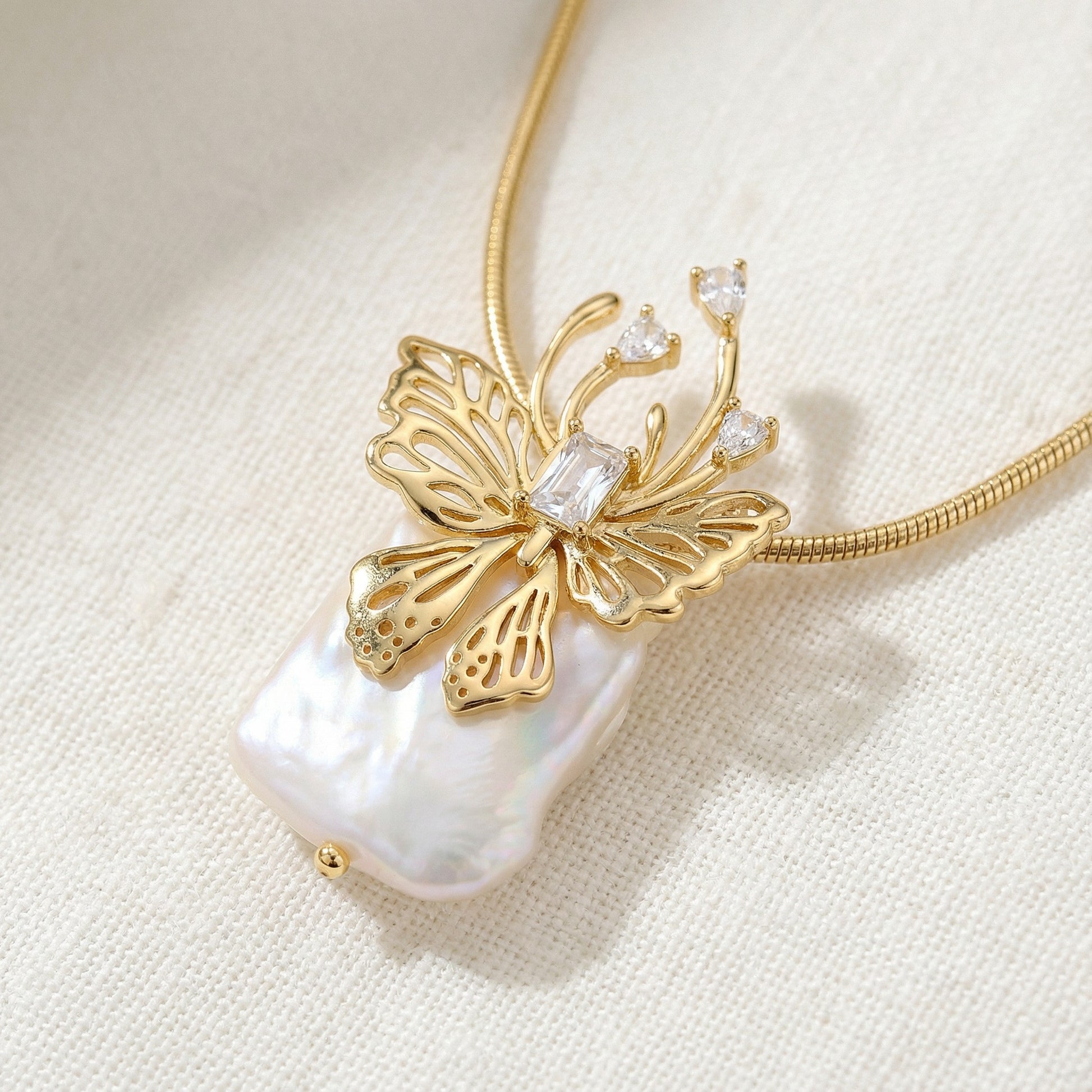 Estelle 14K Gold Butterfly Baroque Pearl Necklace