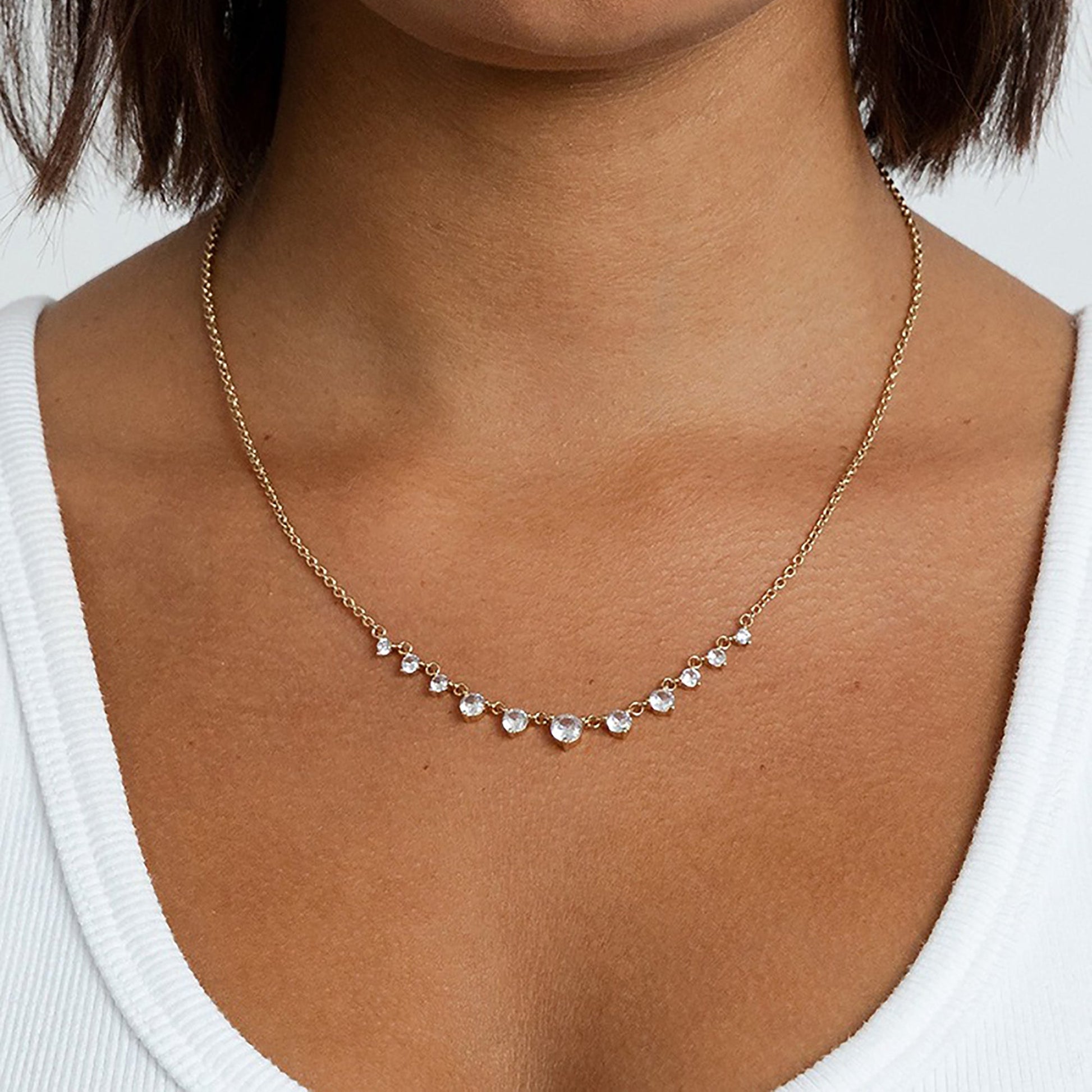 Ésther 18K Gold Round Necklace