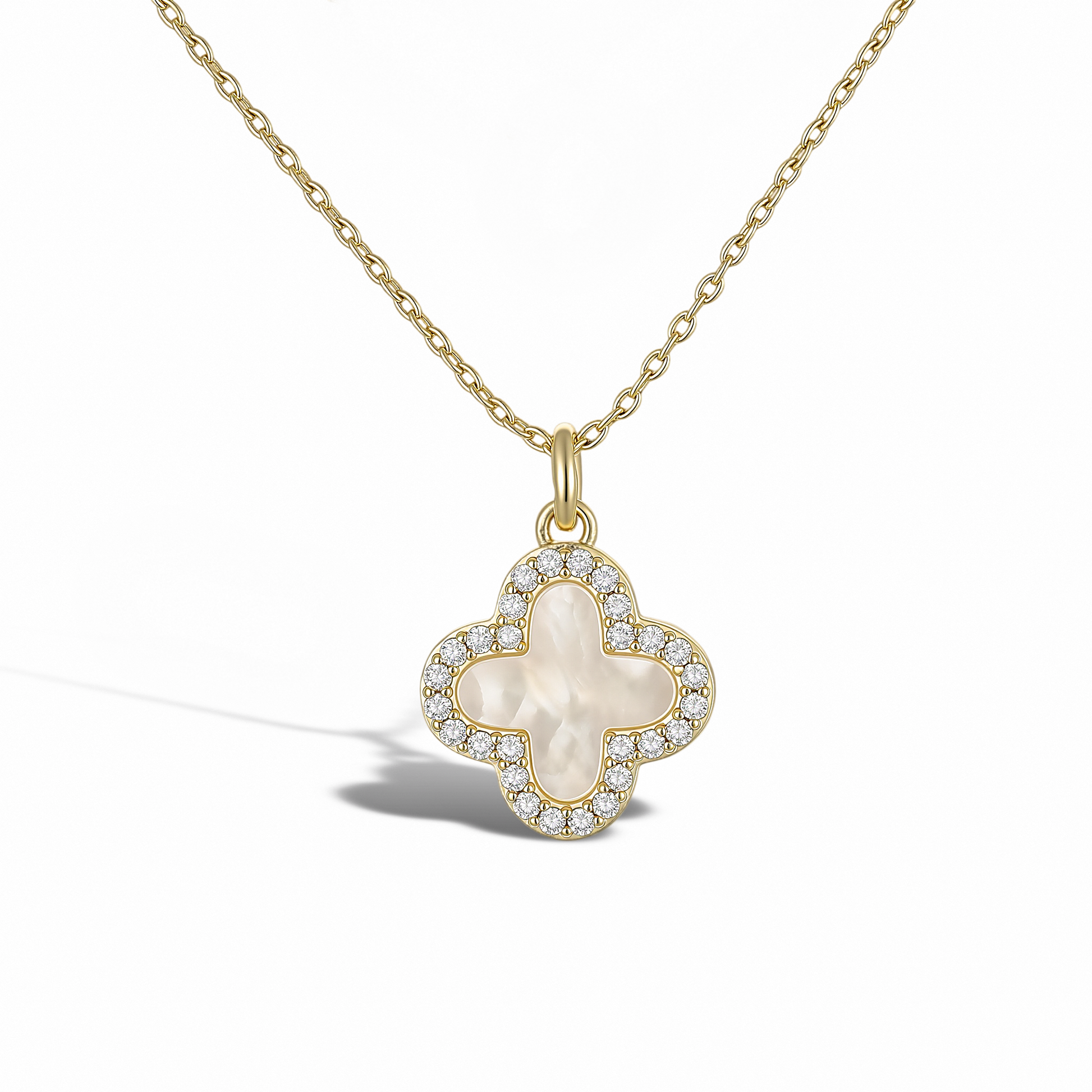 Félicie 14K Gold Shell Trèfle Necklace