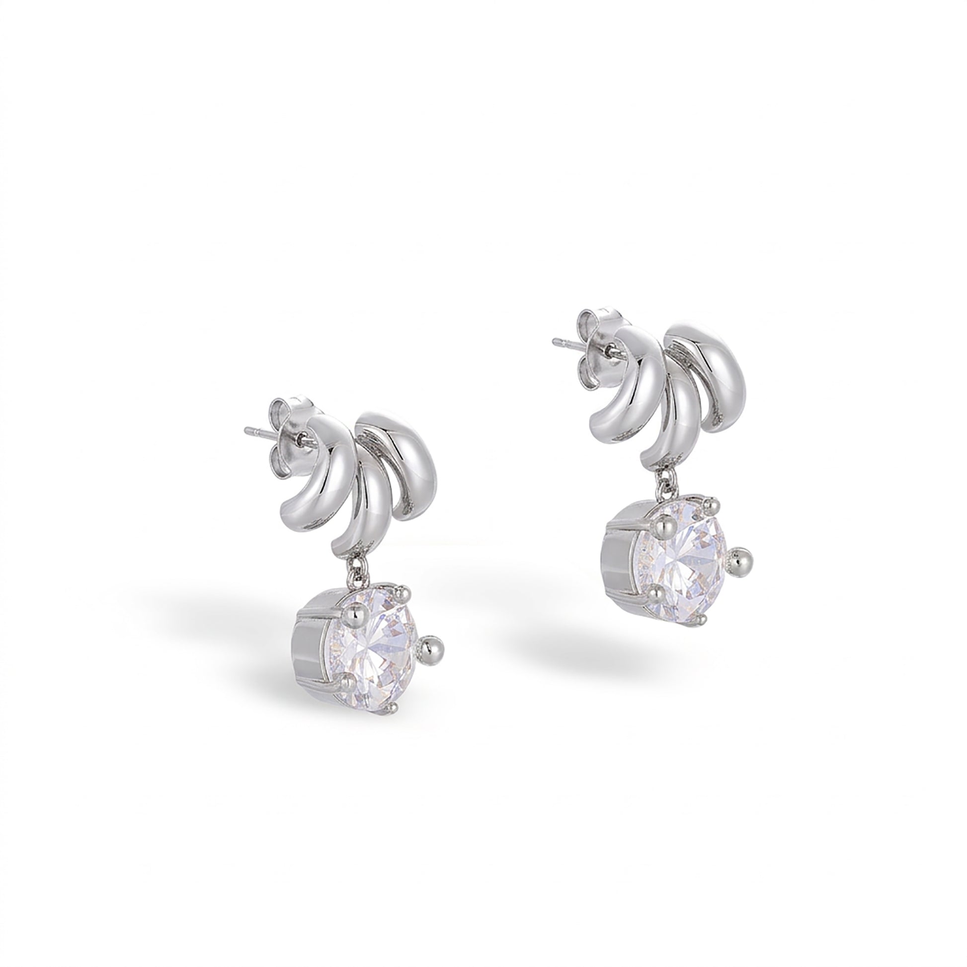 Florentine 14K Gold M Shape Earrings