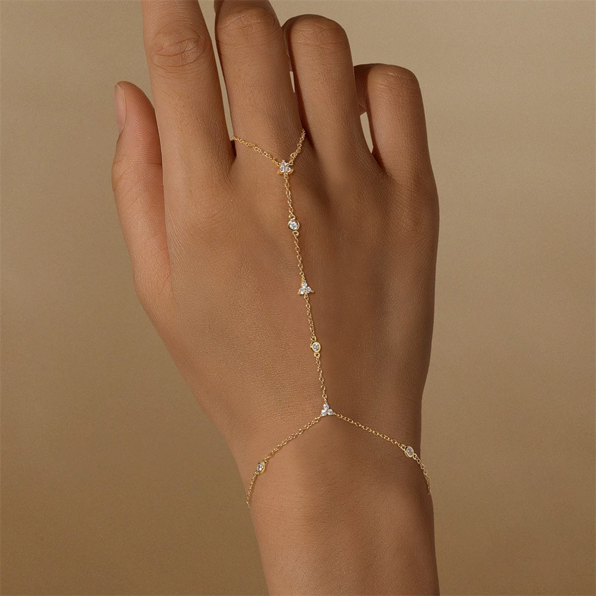 Gabriela 14K Gold Trèfle Linked Finger Bracelet