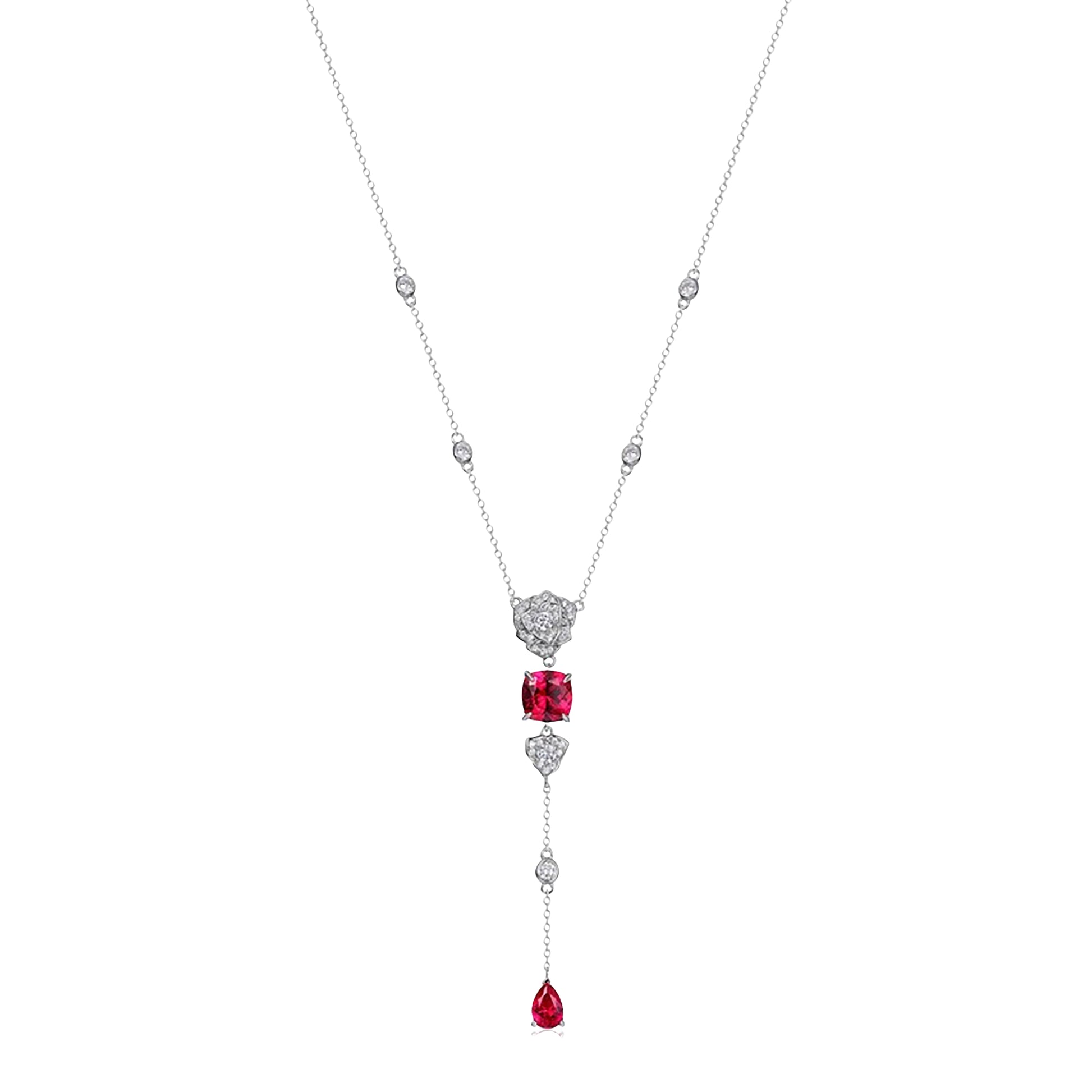 Gaëtane Red Small Floral Necklace