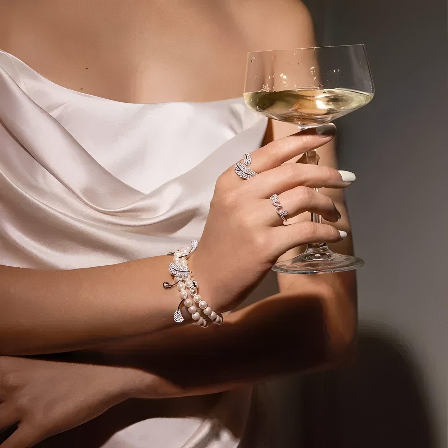 Galatée White Leaf Bracelet