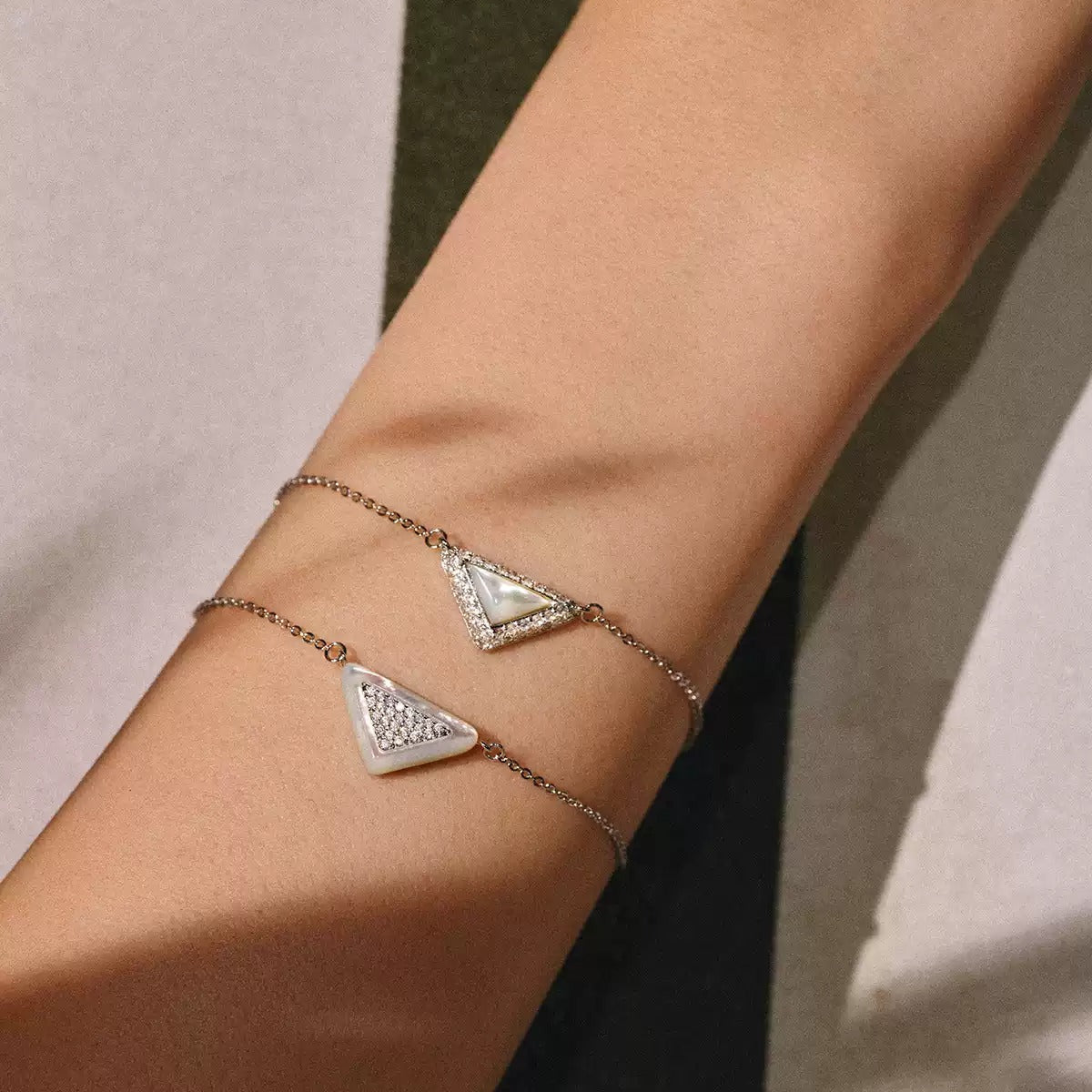 Geertje 14K Gold Triangular Mother-of-Pearl Bracelet