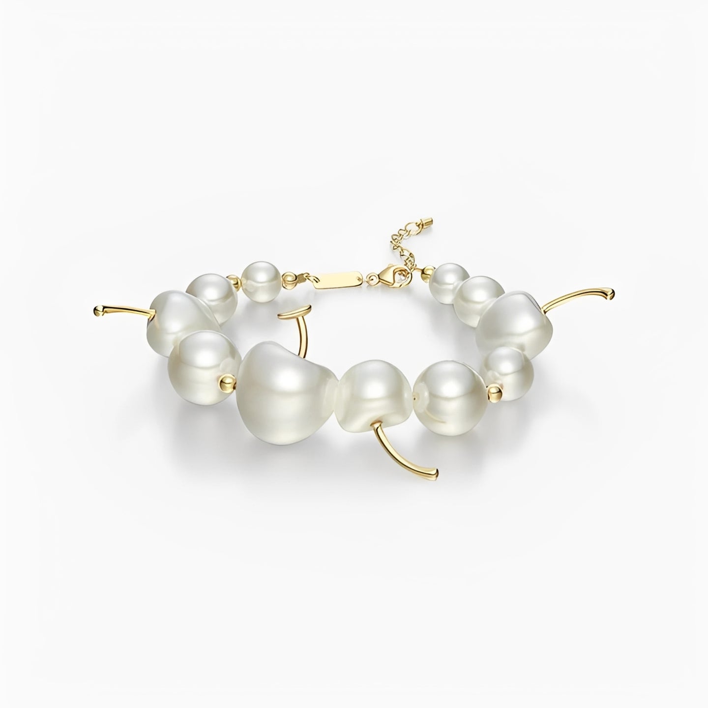 Gwenaëlle White Cherry Bracelet