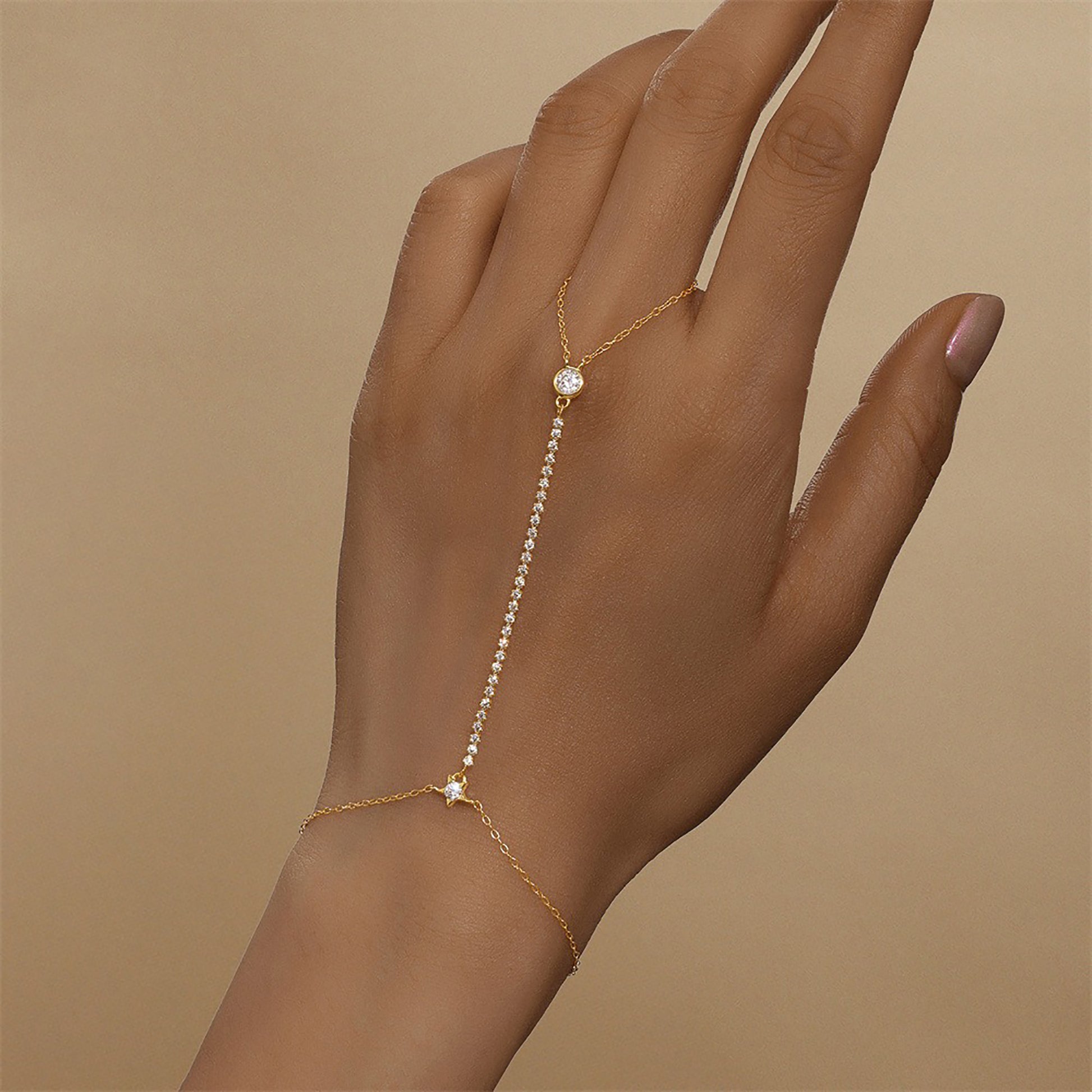 Hannah 14K Gold Star Round Linked Finger Bracelet