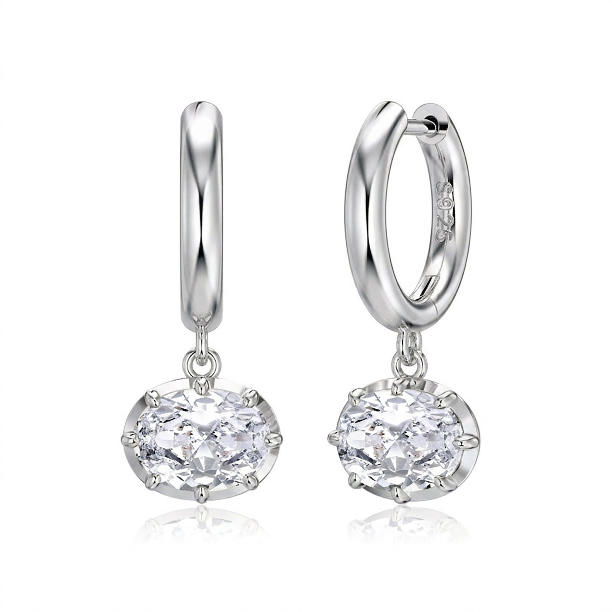 Harlind 18K Gold Oval Earrings