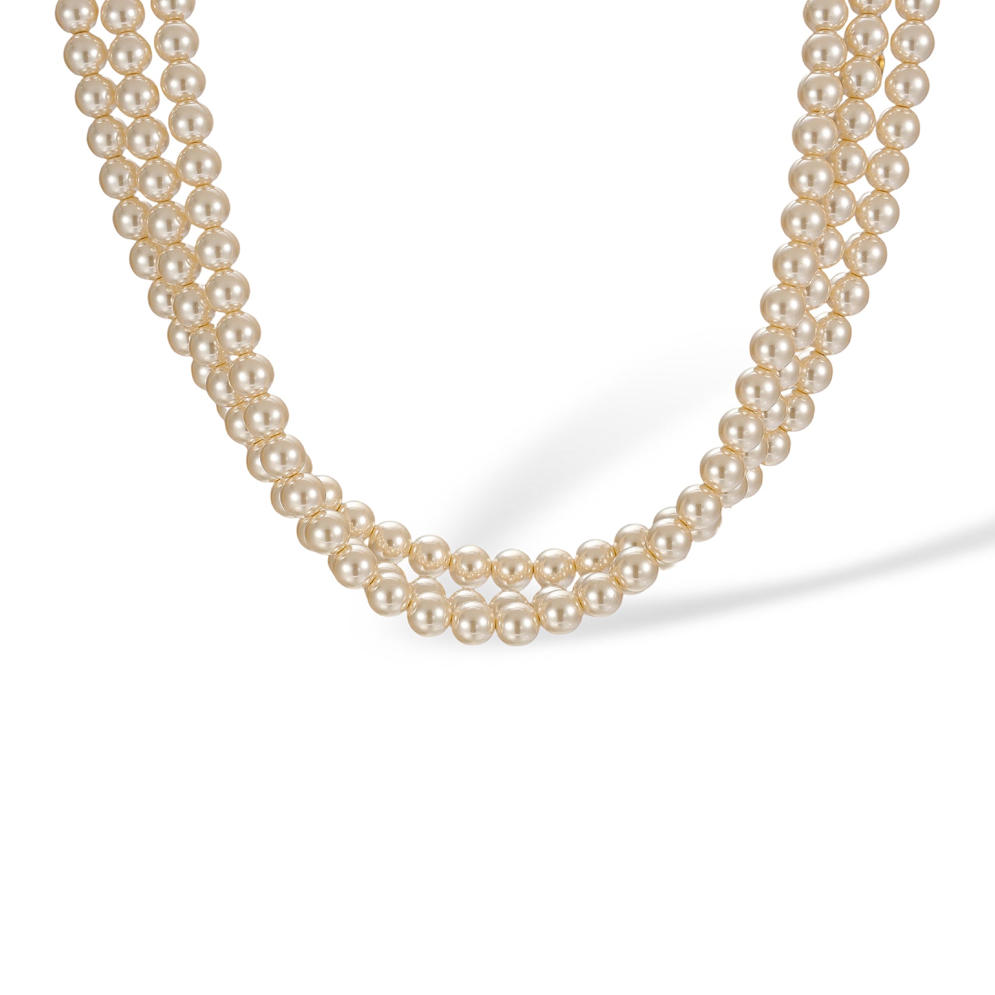 Jantje White Three-Layer Pearl Necklace