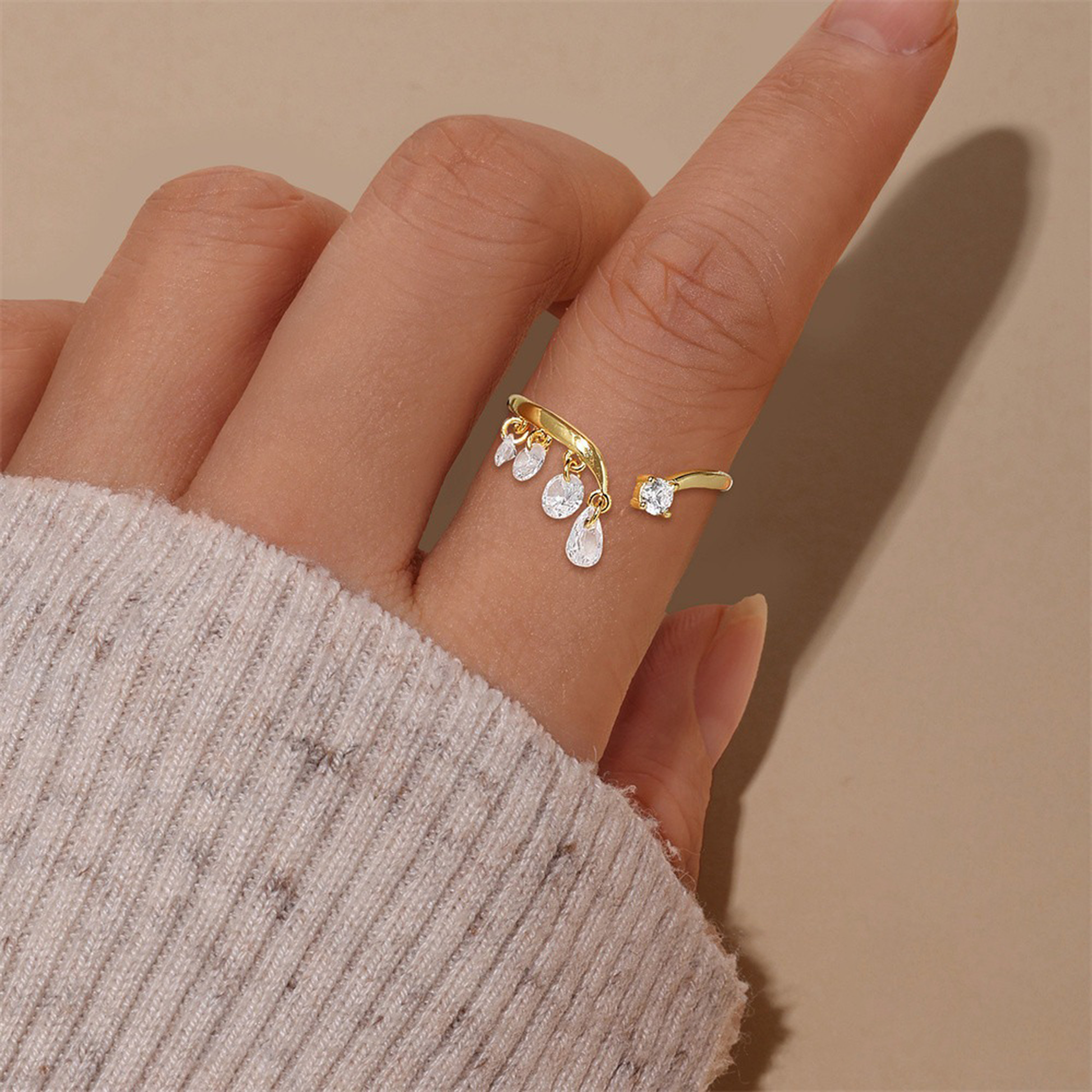 Katya 18K Gold Round Teardrop Open Ring