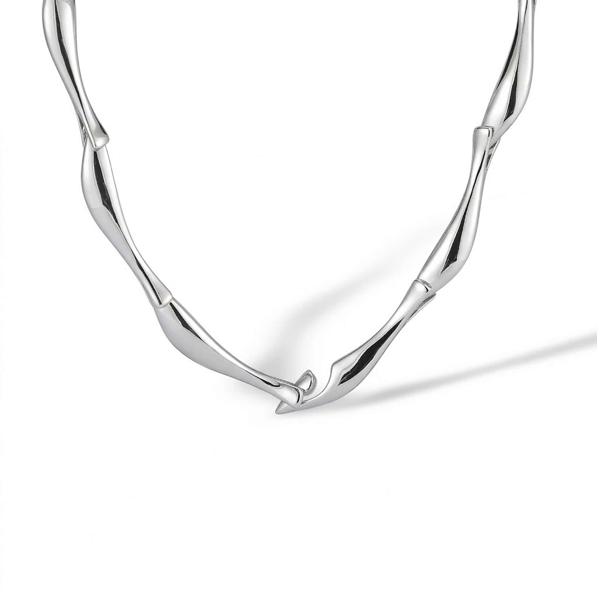 Linda 14K Gold Curve Necklace