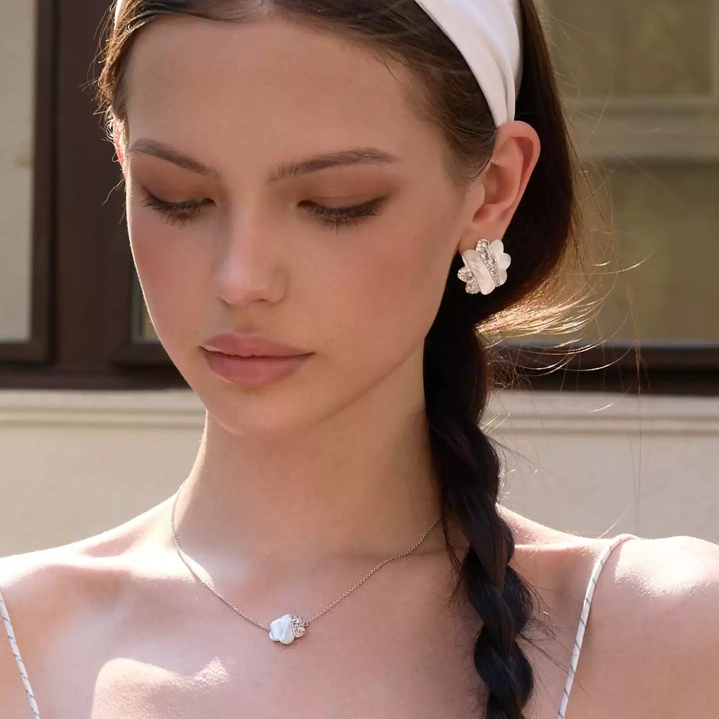 Marleen White Mother-of-Pearl Floral Stud Earrings
