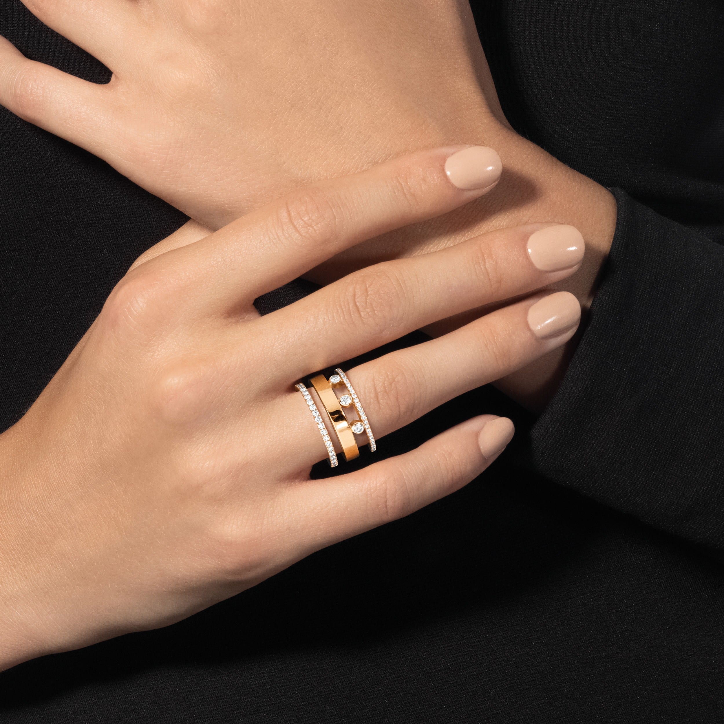 Neele 14K Gold Move Round Ring