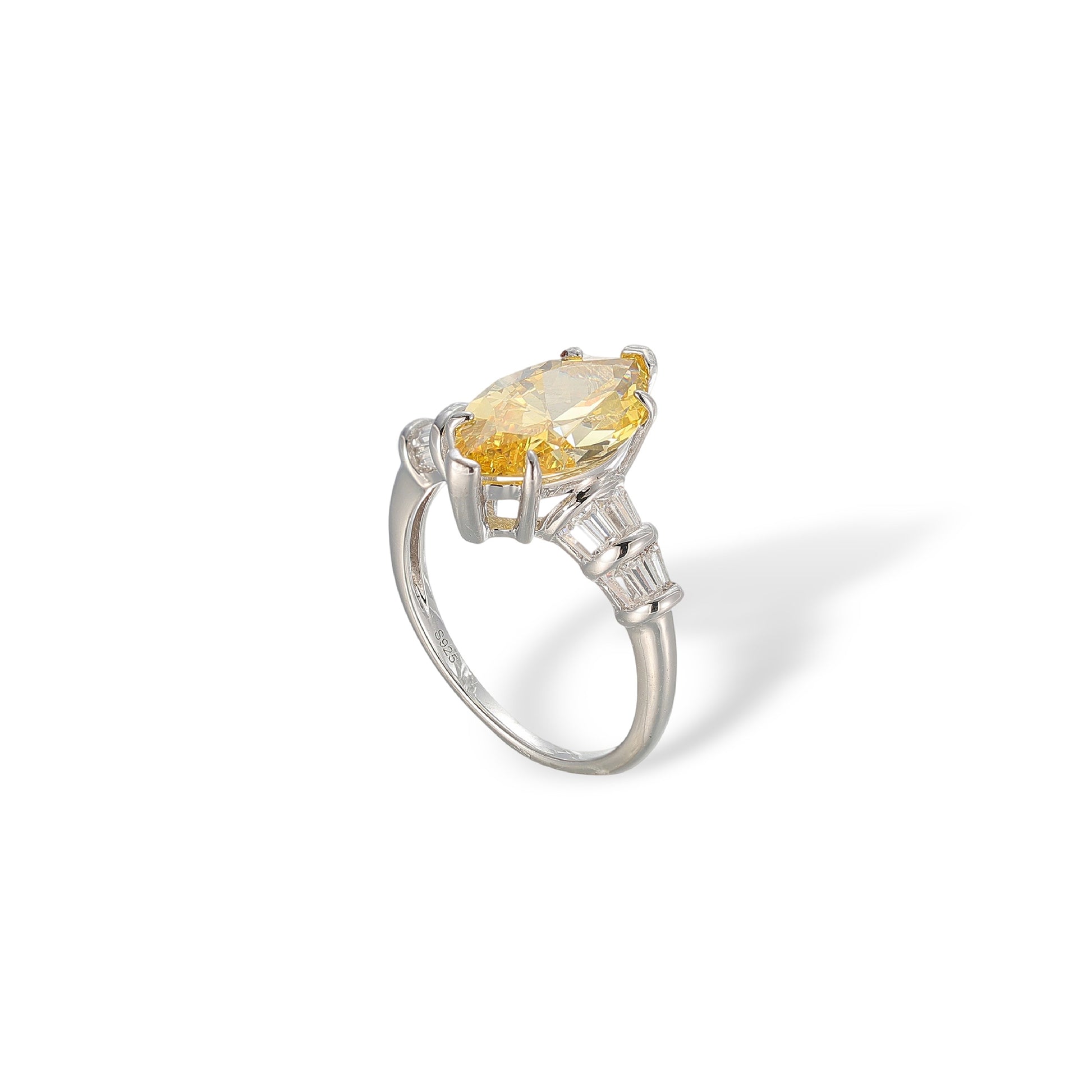 Olina Marquise Ring