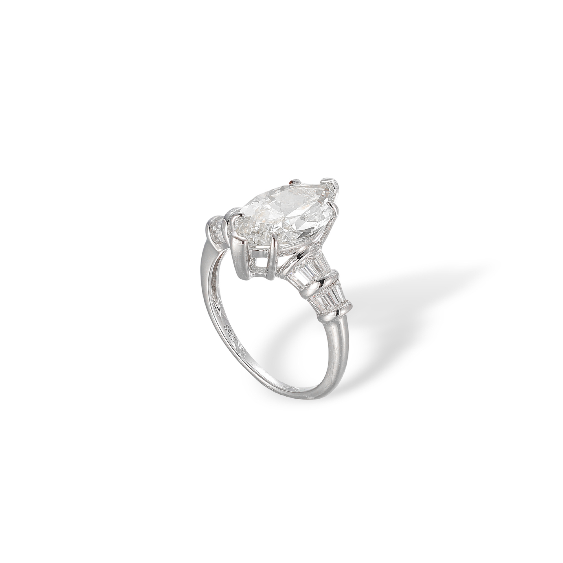 Olina Marquise Ring