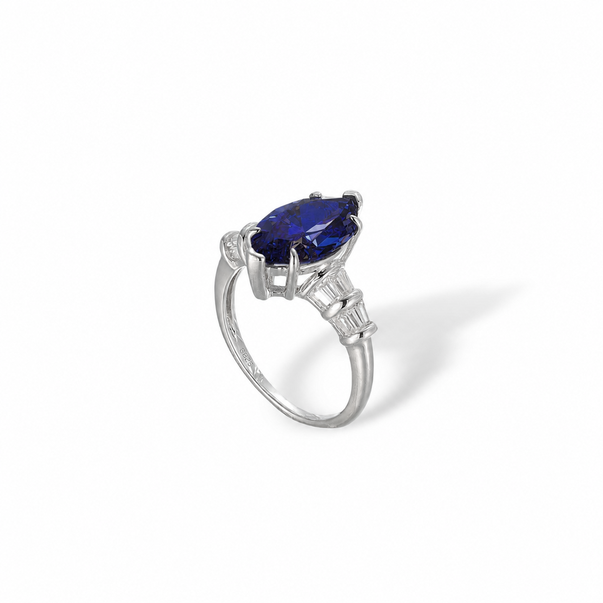 Olina Marquise Ring