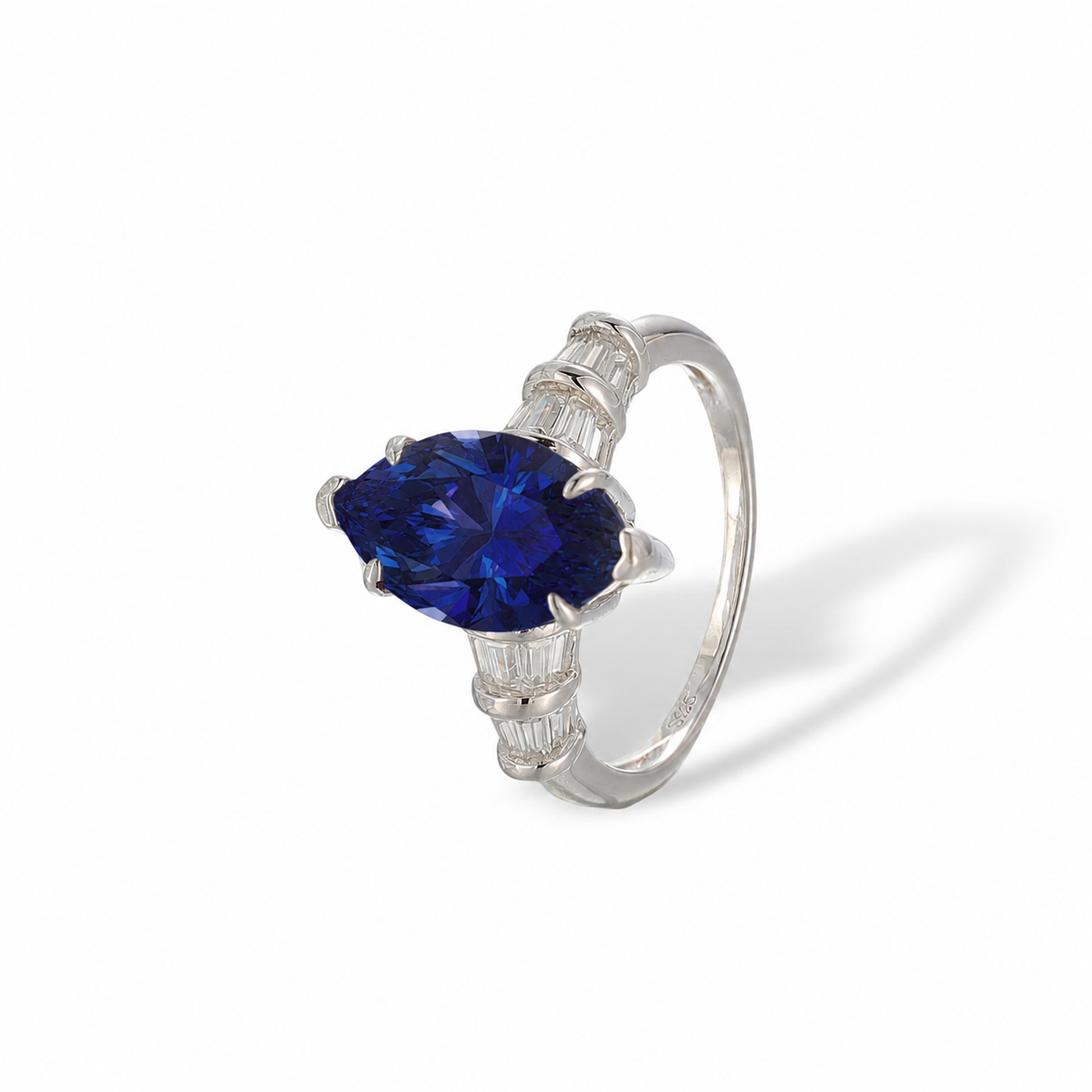 Olina Marquise Ring