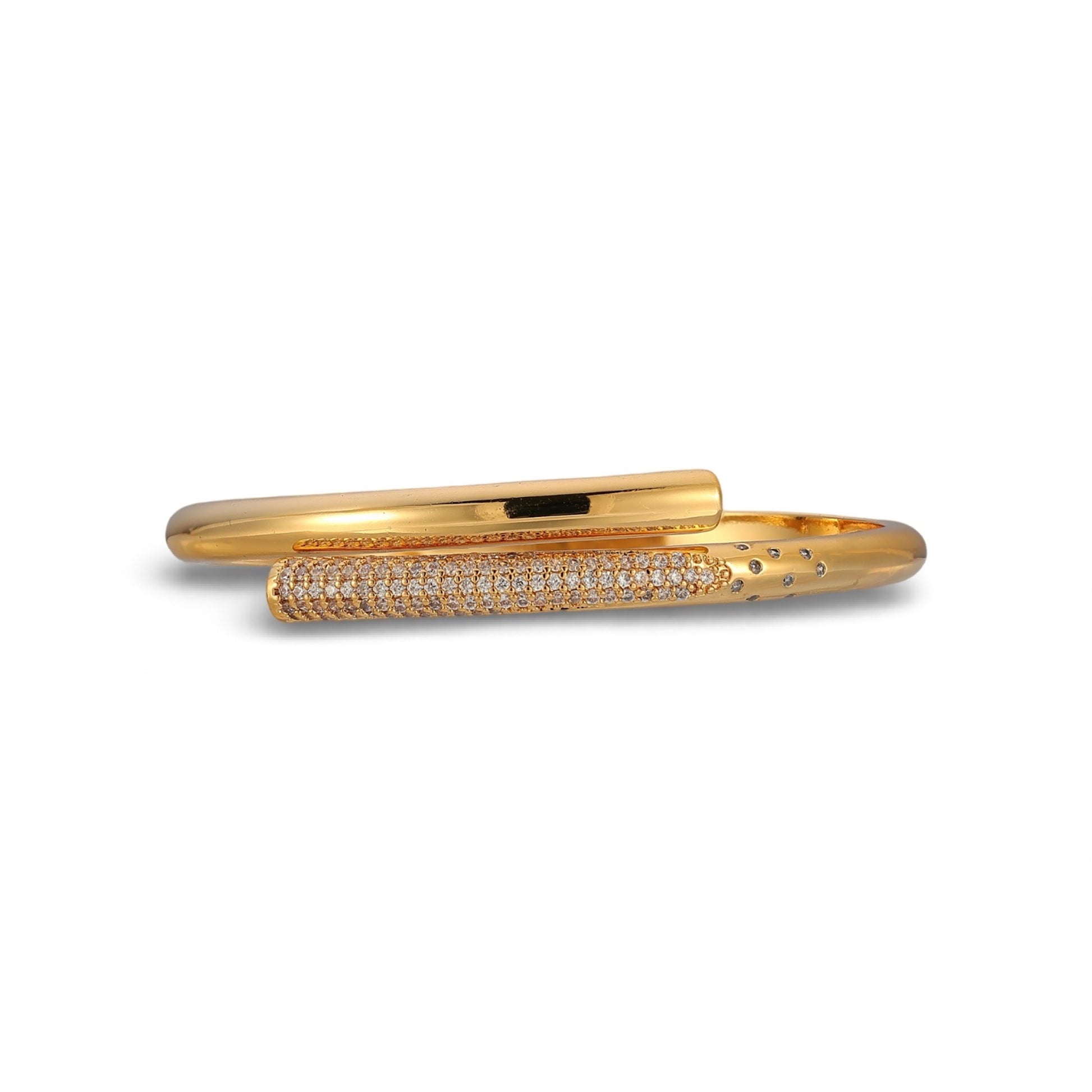 Sanja 20K Gold Asymmetrical Interlaced Bangle