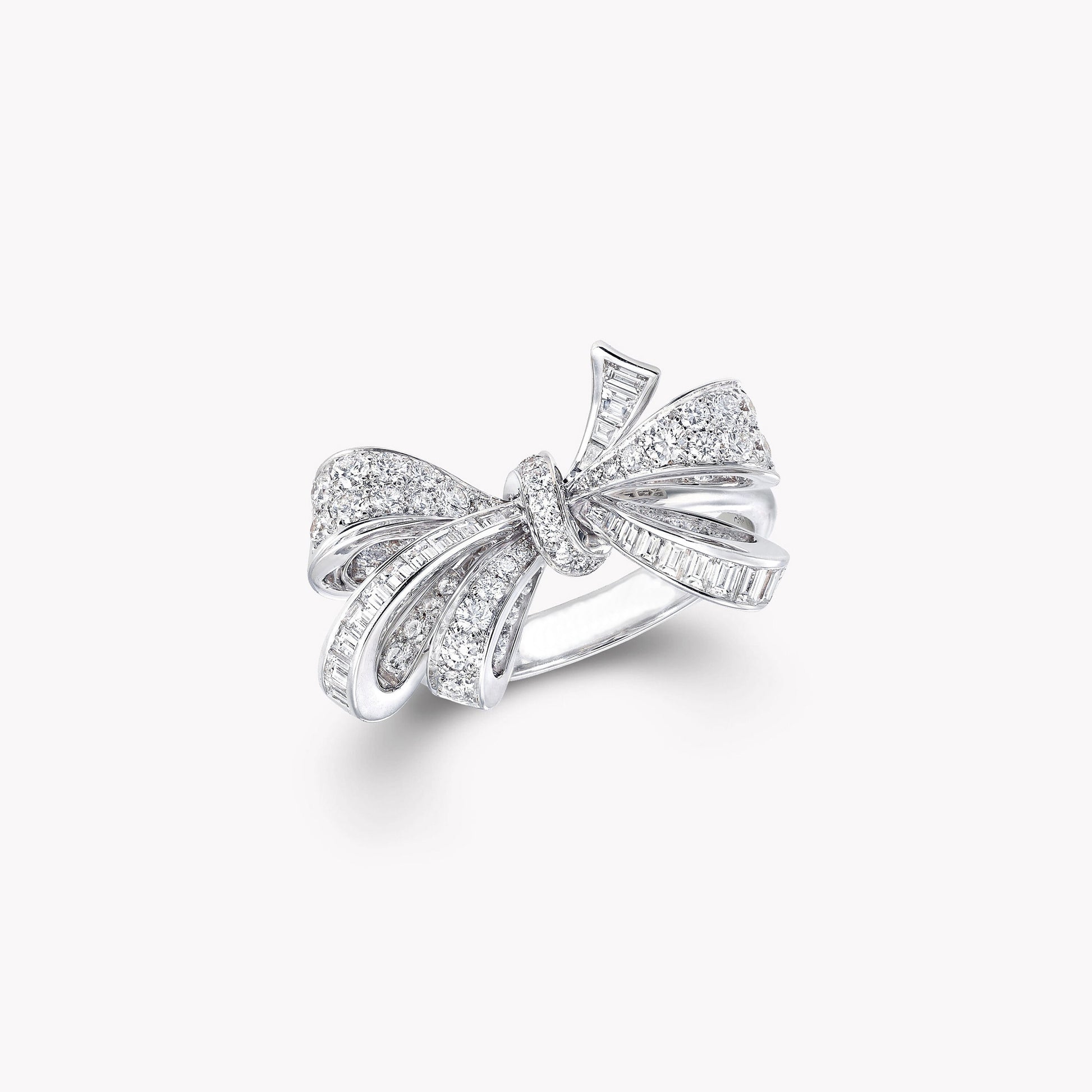 Stylisé White Butterfly Ring