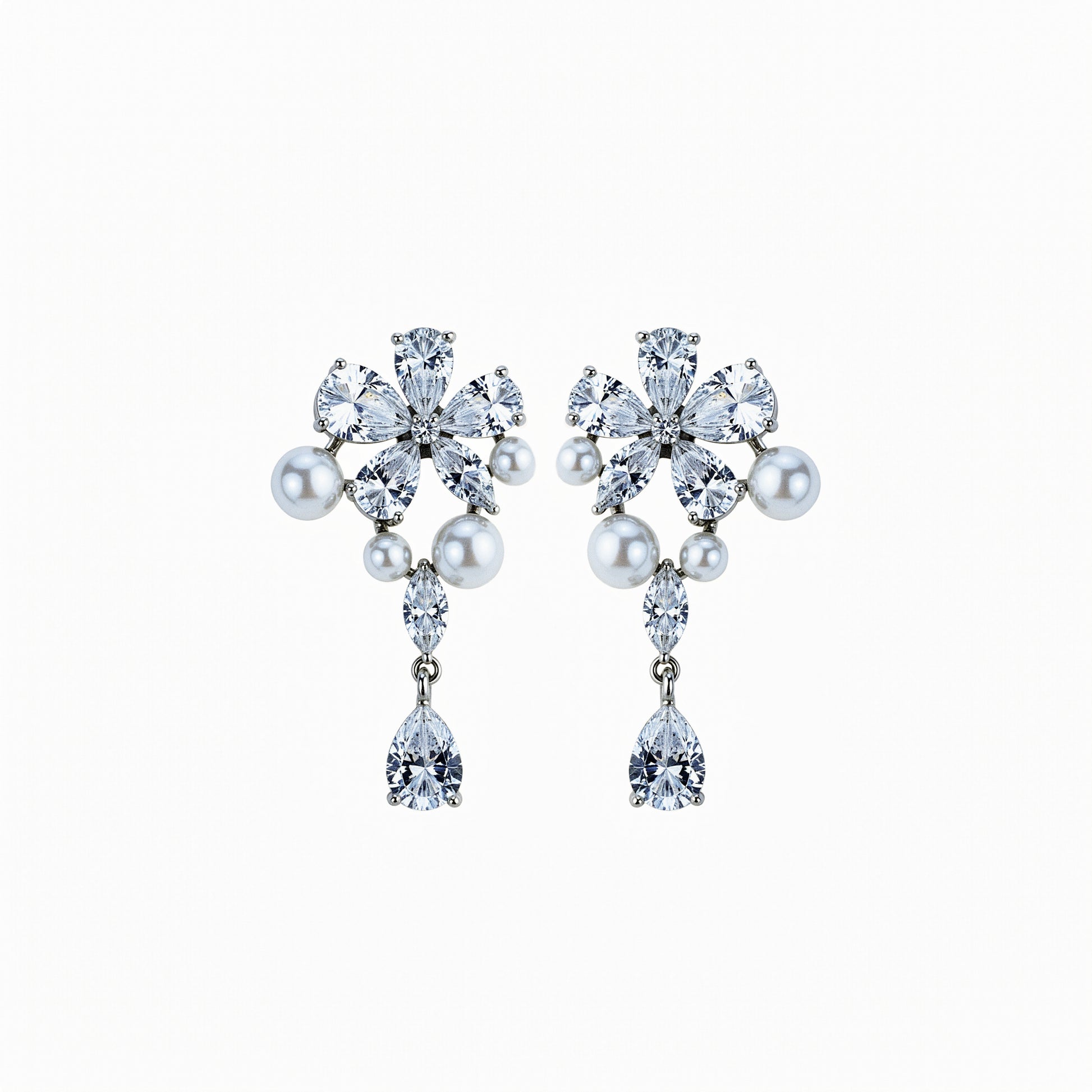 Symétrique White Snowflake Pearl Earrings